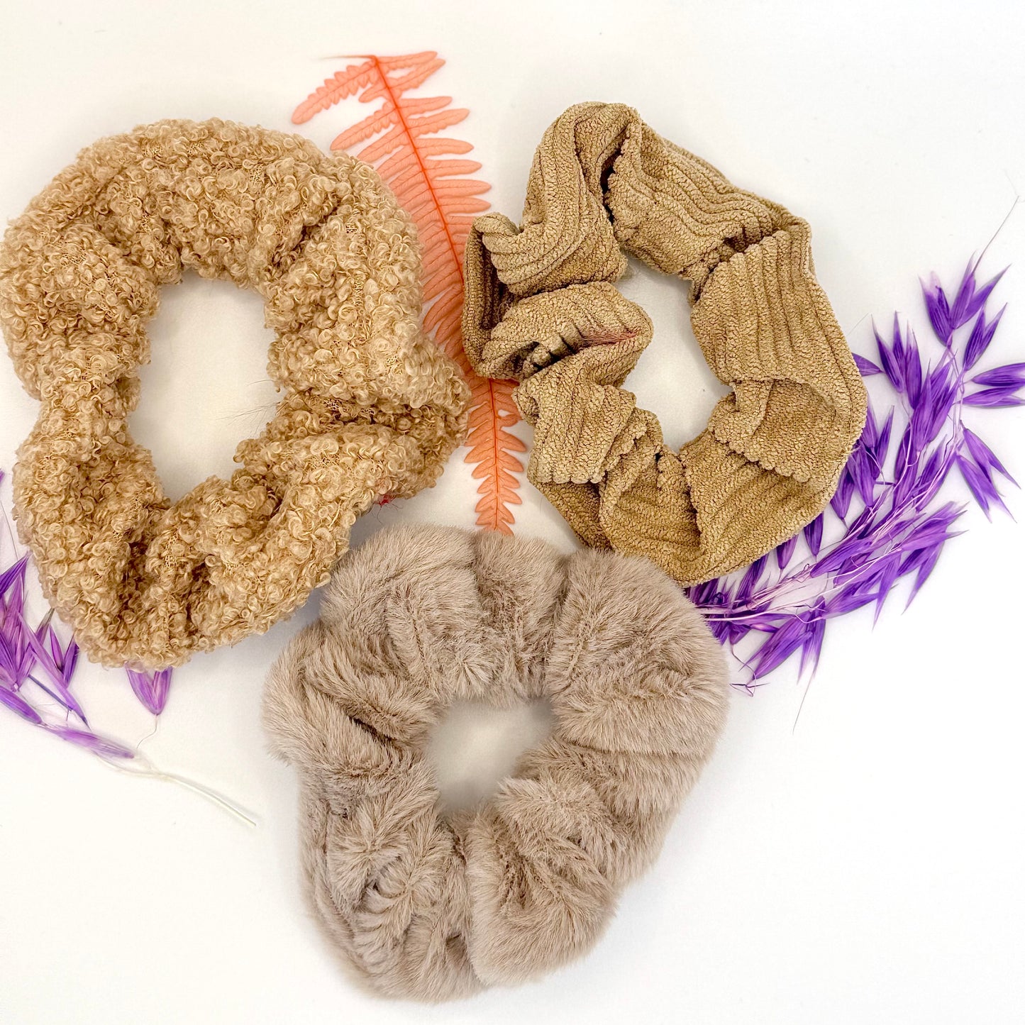 🪵 Soft Neutrals — Textured Scrunchie Set (3-pack)
