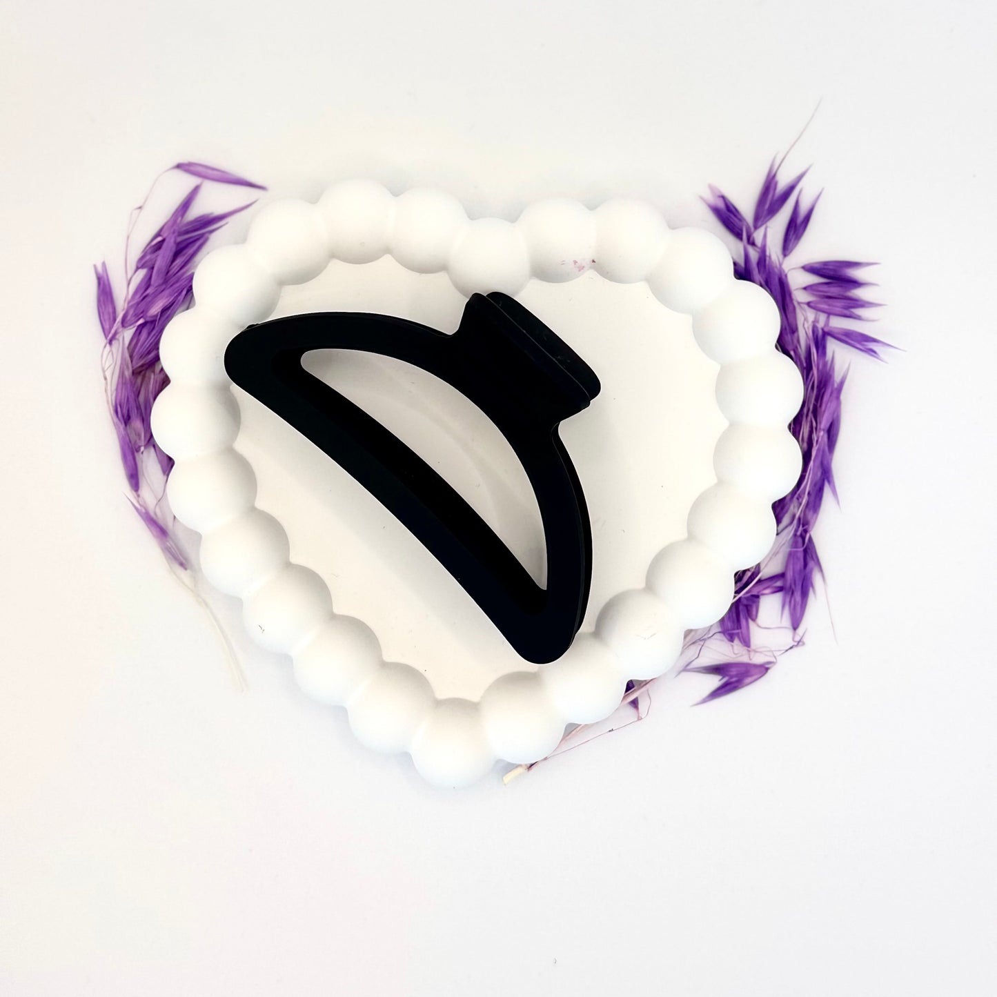 🖤 Soft Clasp — Black Matte Hair Clip