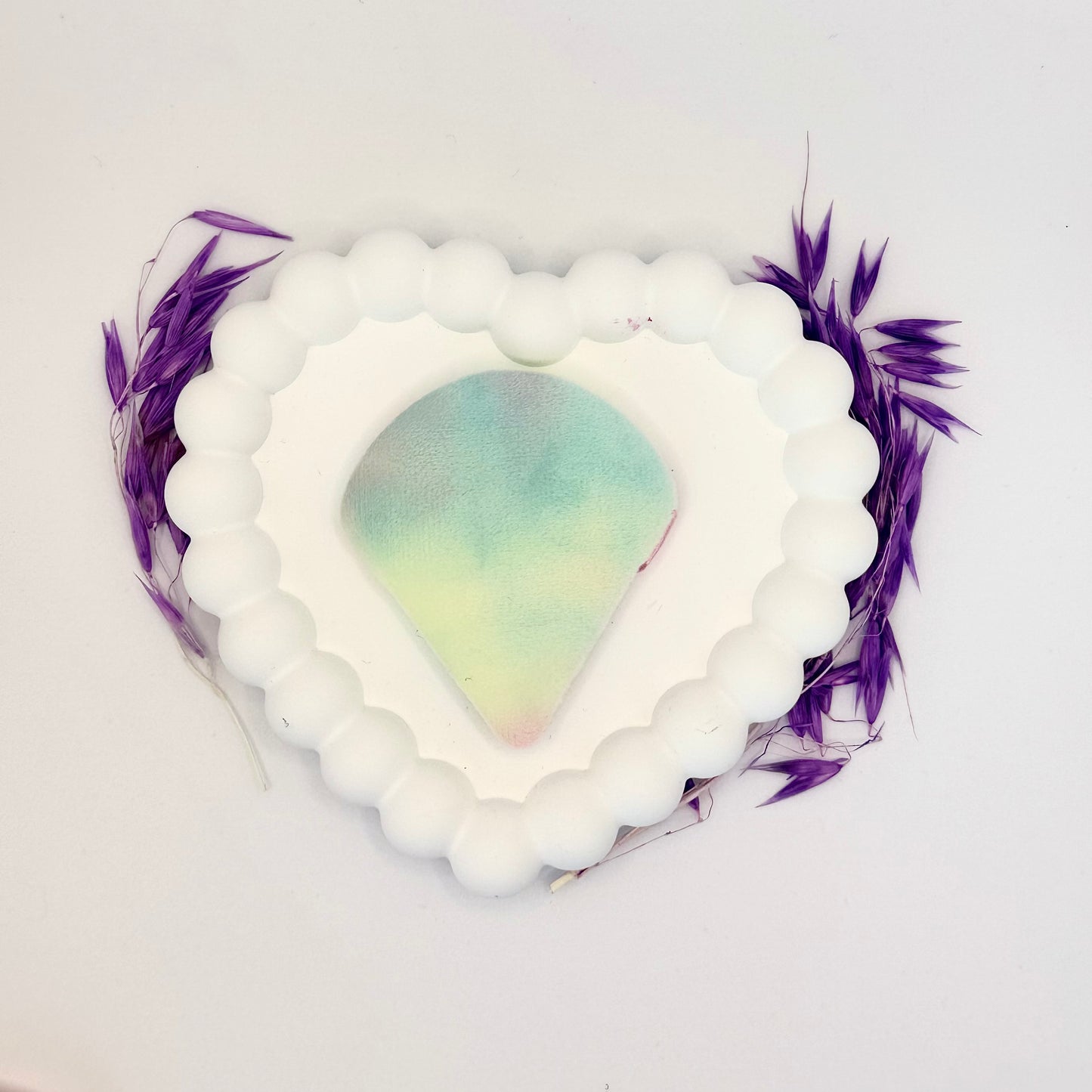 🌸 Petal Press — Triangular Powder Puff Set (5-pack)