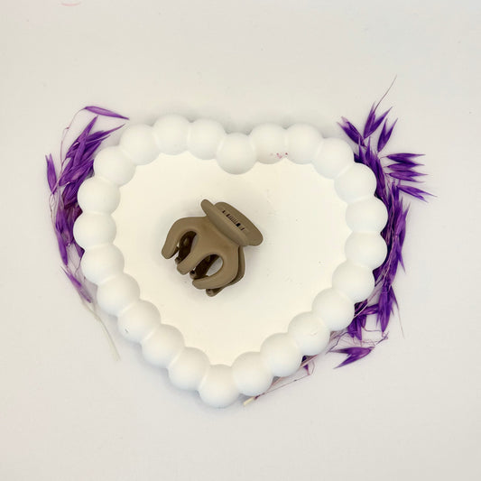 🤎 Tiny Grip — Mini Brown Hair Clip