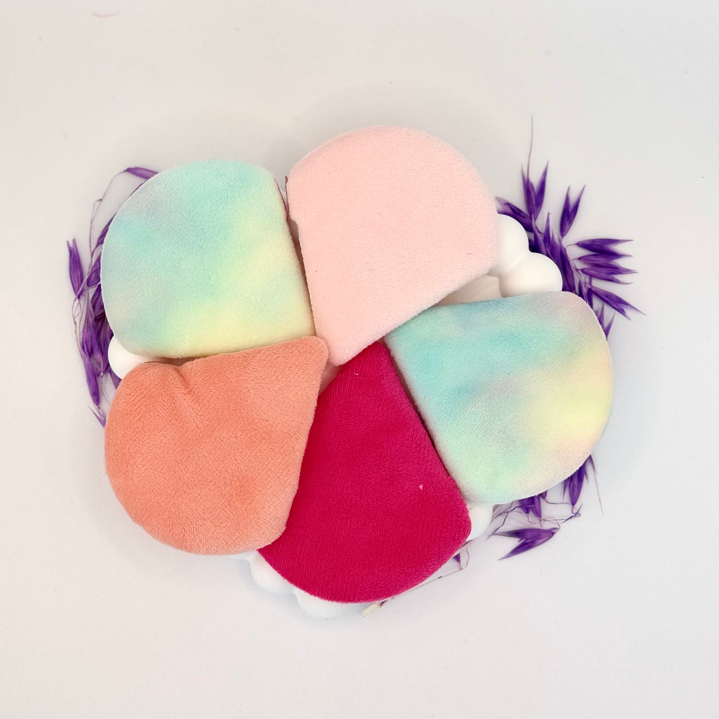 🌸 Petal Press — Triangular Powder Puff Set (5-pack)