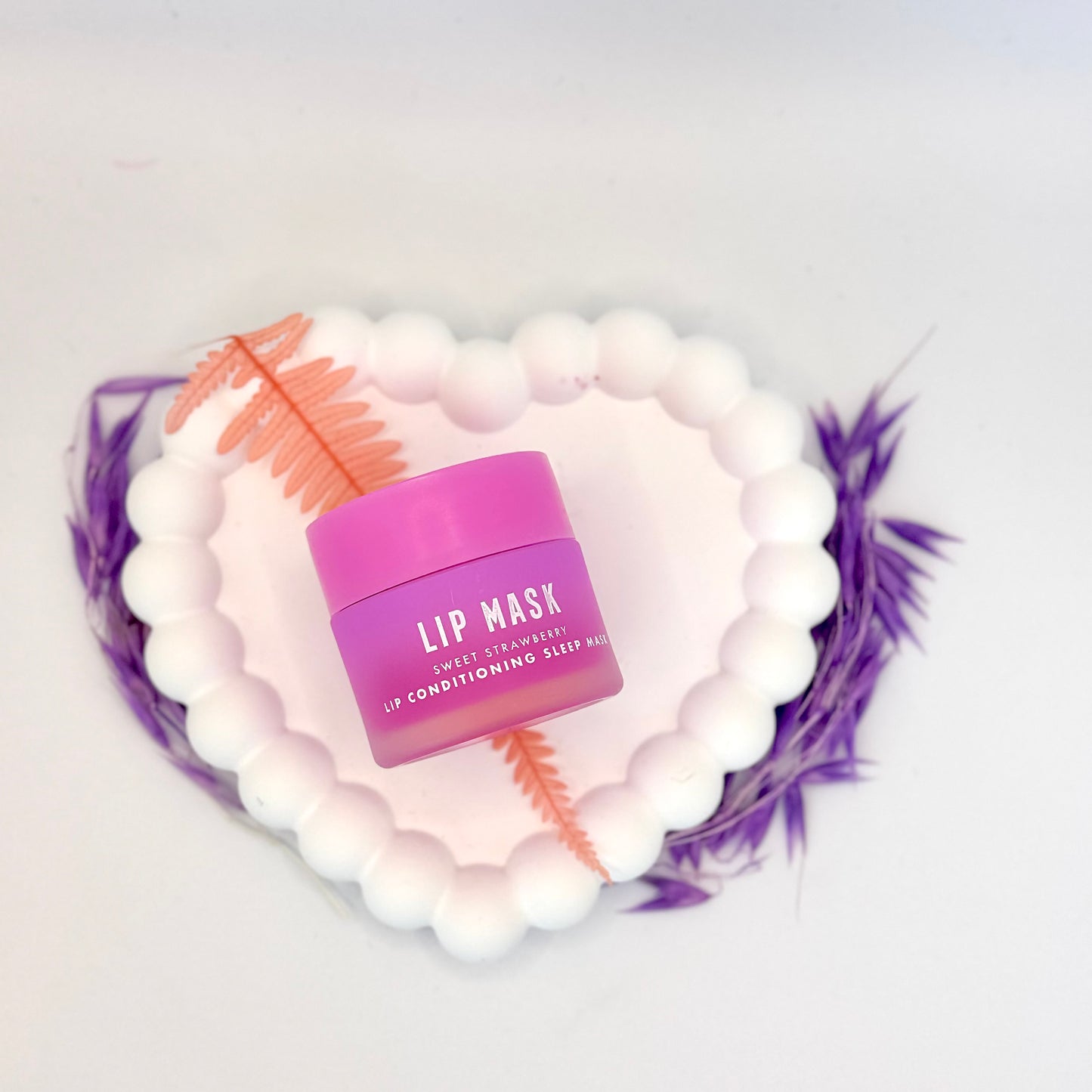 🍓 Strawberry Pout — Lip Conditioning Sleep Mask