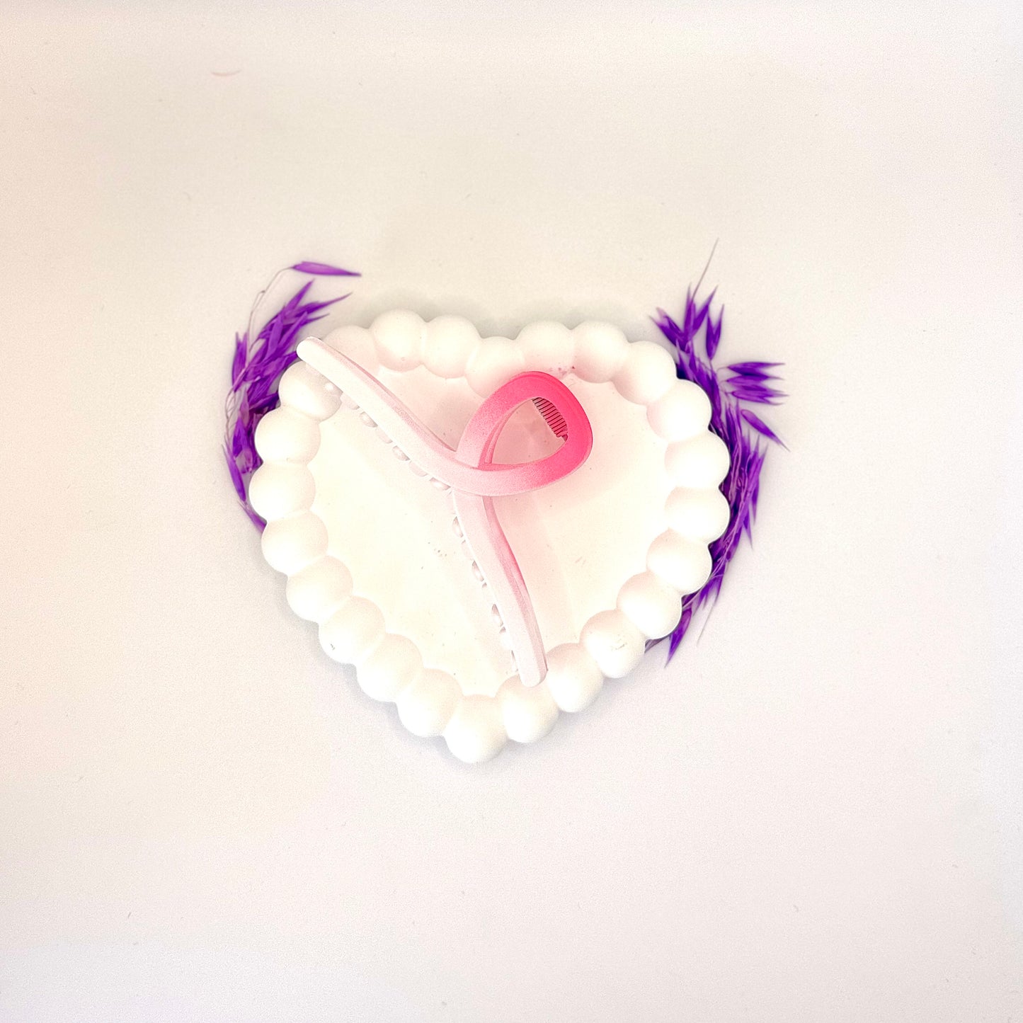 🎀 Rosé Loop — Pink Ribbon Hair Clip