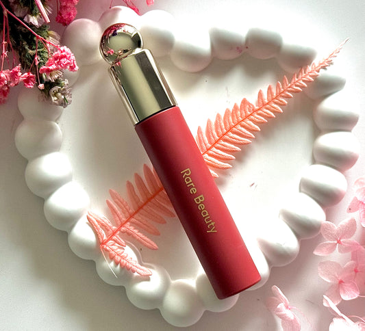 Rare Beauty Soft Pinch Tinted Lip Oil – Delight (3ml) 🌸